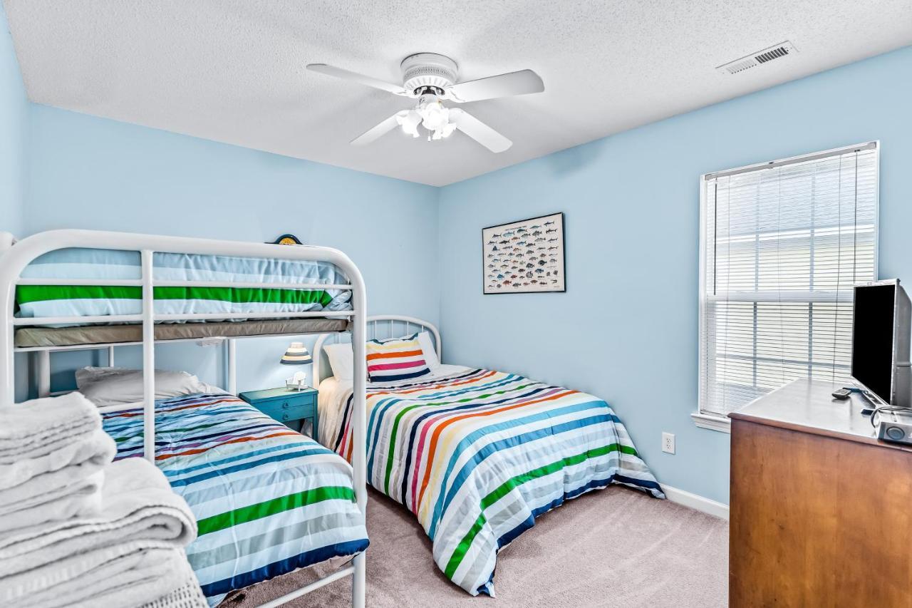 Reel Blessed Oak Island Exterior foto