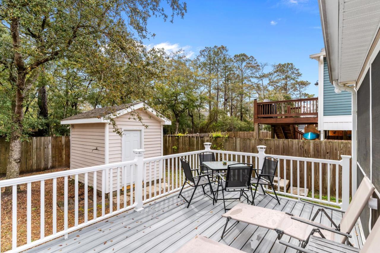 Reel Blessed Oak Island Exterior foto